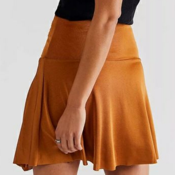 NWT Free People Who's That Miniskirt Sz L in Cathaway Spice - Picture 3 of 5